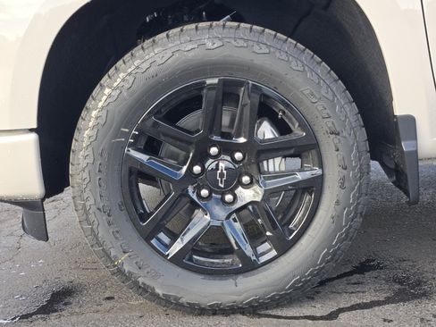 New 2026 Chevrolet Silverado 1500 Custom w/ Turbomax Blackout Package image 9