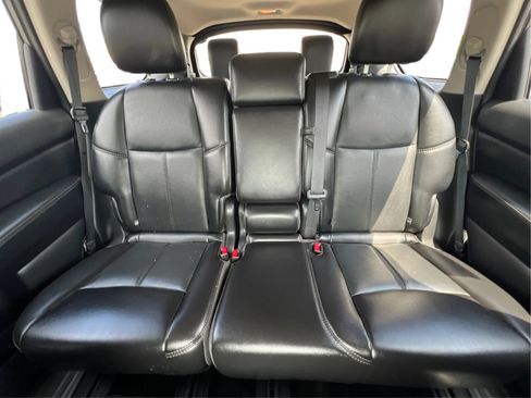 Used 2017 Nissan Pathfinder Platinum w/ Cargo Package AWD/4WD image 19