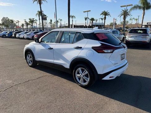 Certified 2025 Nissan Kicks Play S FWD image 4