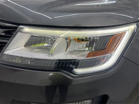 Used 2017 Ford Explorer XLT w/ XLT Technology Feature Bundle image 34