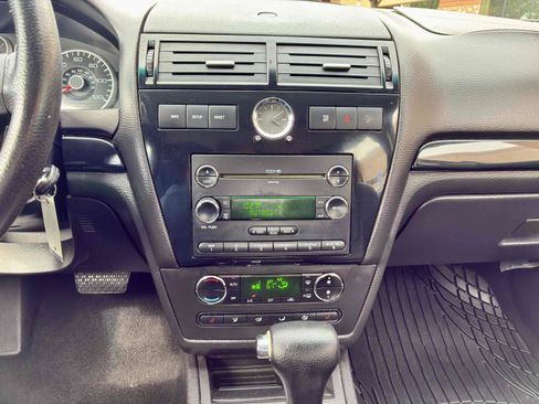 Used 2009 Ford Fusion SEL FWD image 19