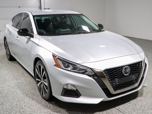 Used 2022 Nissan Altima 2.5 SR FWD image 5