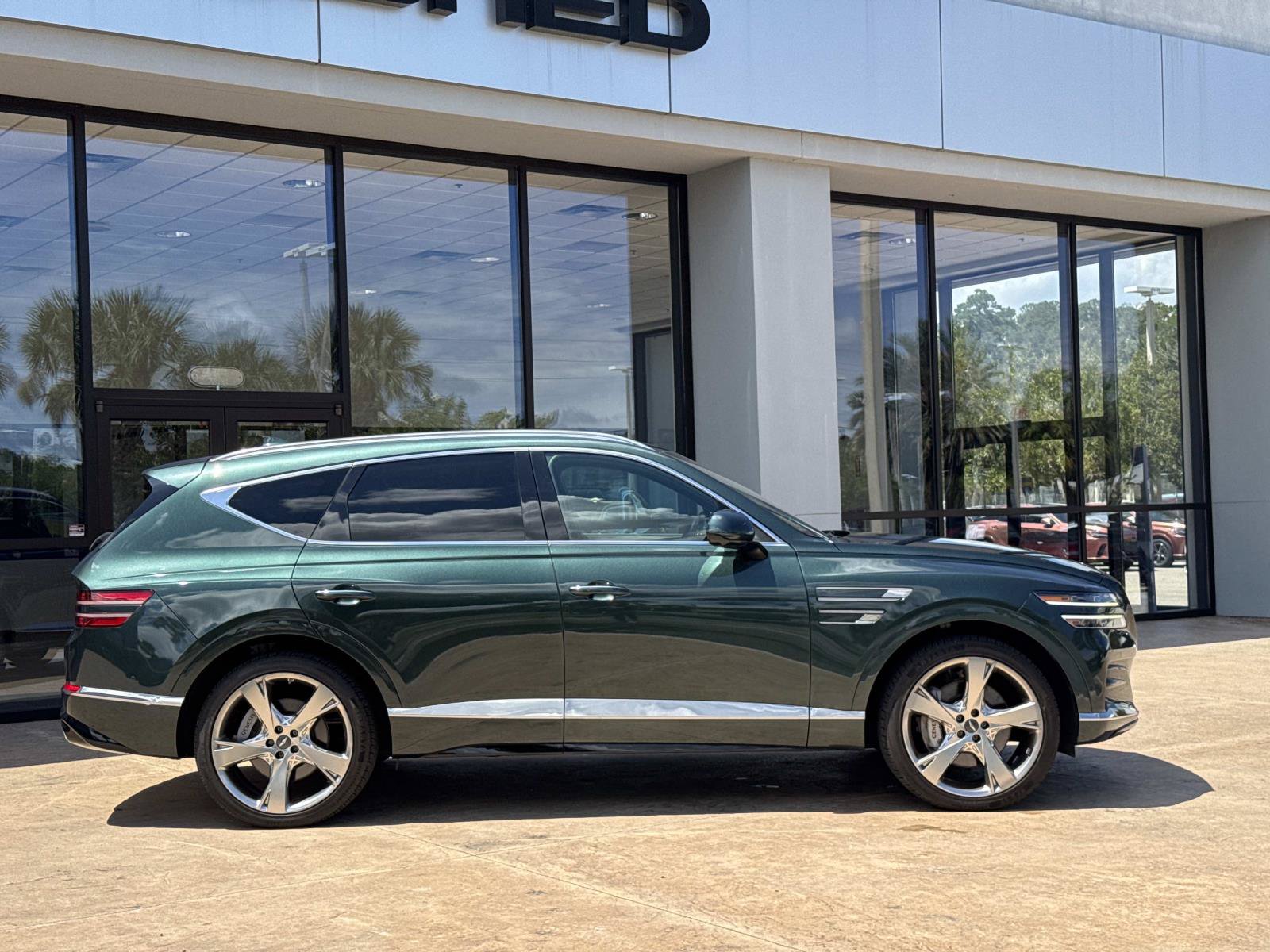 Used 2023 Genesis GV80 3.5T w/ Prestige Package AWD/4WD image 2