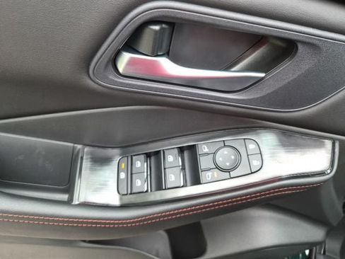 New 2026 Nissan Frontier PRO-4X w/ Pro-4x Convenience Package AWD/4WD image 16