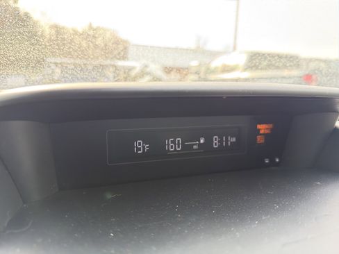 Used 2016 Subaru Crosstrek 2.0i Premium image 18