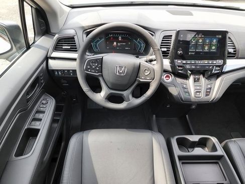 Used 2023 Honda Odyssey EX-L image 22