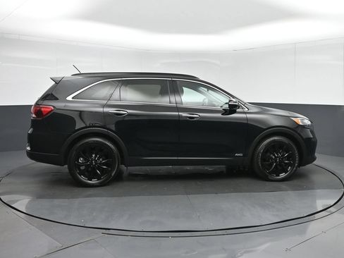 Used 2019 Kia Sorento S AWD/4WD image 8