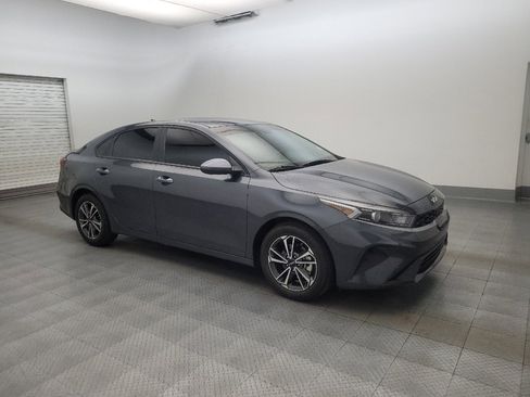 Used 2023 Kia Forte LXS FWD image 11