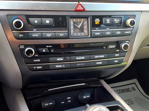 Used 2016 Hyundai Genesis 3.8 image 16