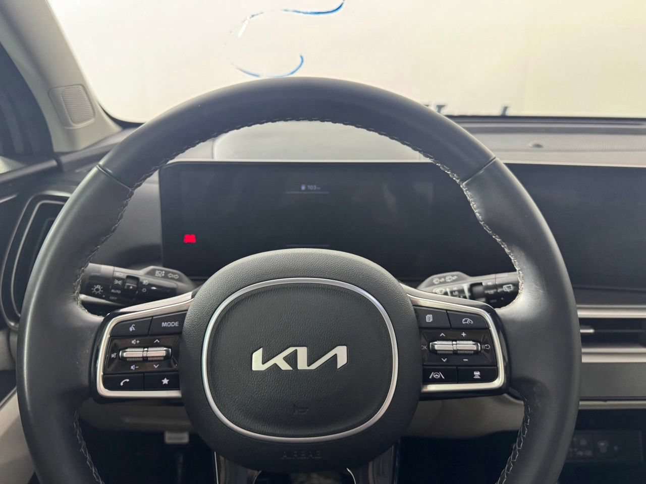 Used 2024 Kia Sorento EX w/ Panoramic Sunroof Package FWD image 15