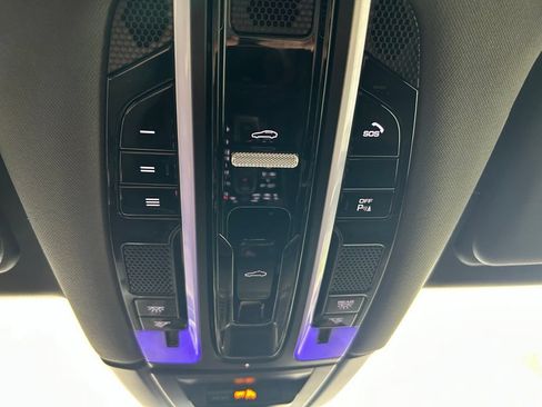 Used 2019 Porsche Cayenne AWD/4WD image 51