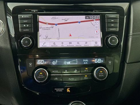 Used 2020 Nissan Rogue SL w/ Premium Package AWD/4WD image 16