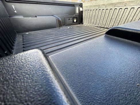 Used 2023 Toyota Tacoma TRD Sport image 14