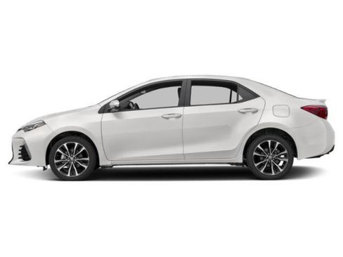 Used 2019 Toyota Corolla LE image 3