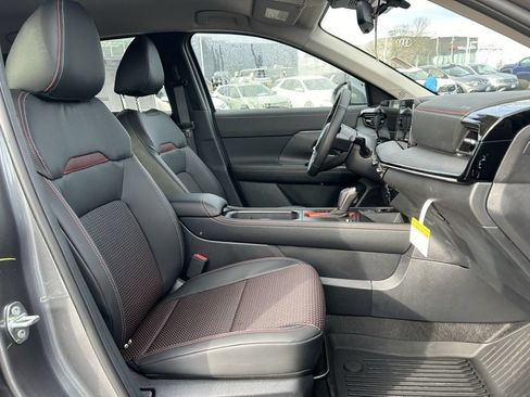 New 2025 Nissan Kicks SR w/ Illumination Package AWD/4WD image 26