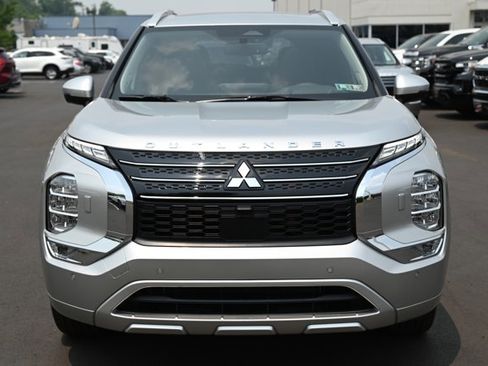 New 2023 Mitsubishi Outlander SEL image 9