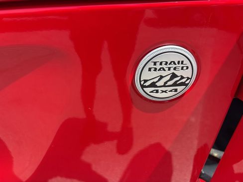 Used 2018 Jeep Wrangler Unlimited Sport S AWD/4WD image 39