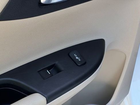 Used 2017 Honda Accord Touring image 45