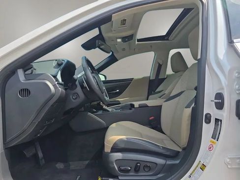 Used 2019 Lexus ES 350 w/ Premium Package FWD image 14