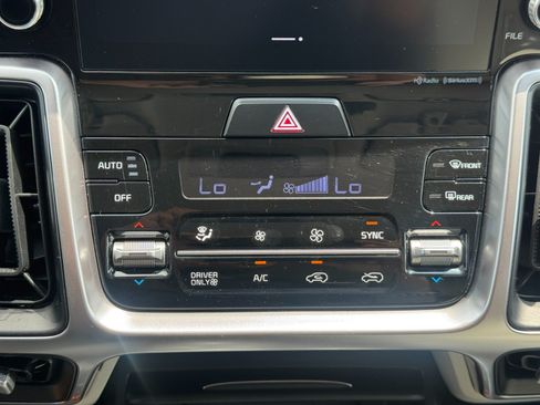 Used 2021 Kia Sorento S FWD image 27