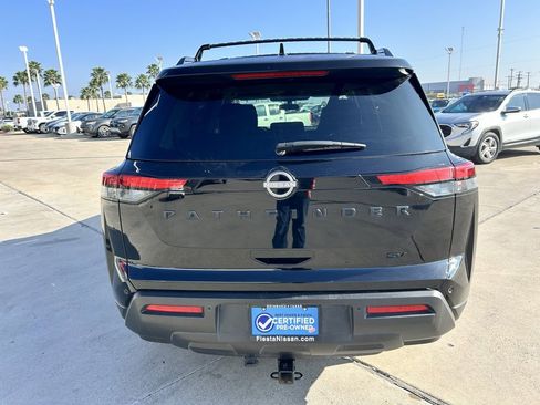 Certified 2024 Nissan Pathfinder SV w/ Black Appearance Package image 6