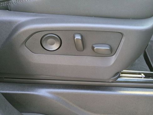 New 2026 Chevrolet Suburban High Country image 43