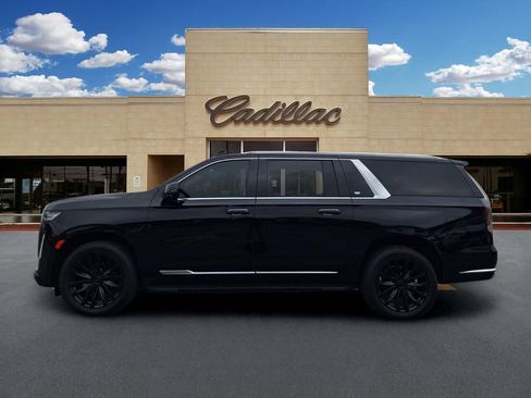 Used 2023 Cadillac Escalade ESV Luxury RWD image 6