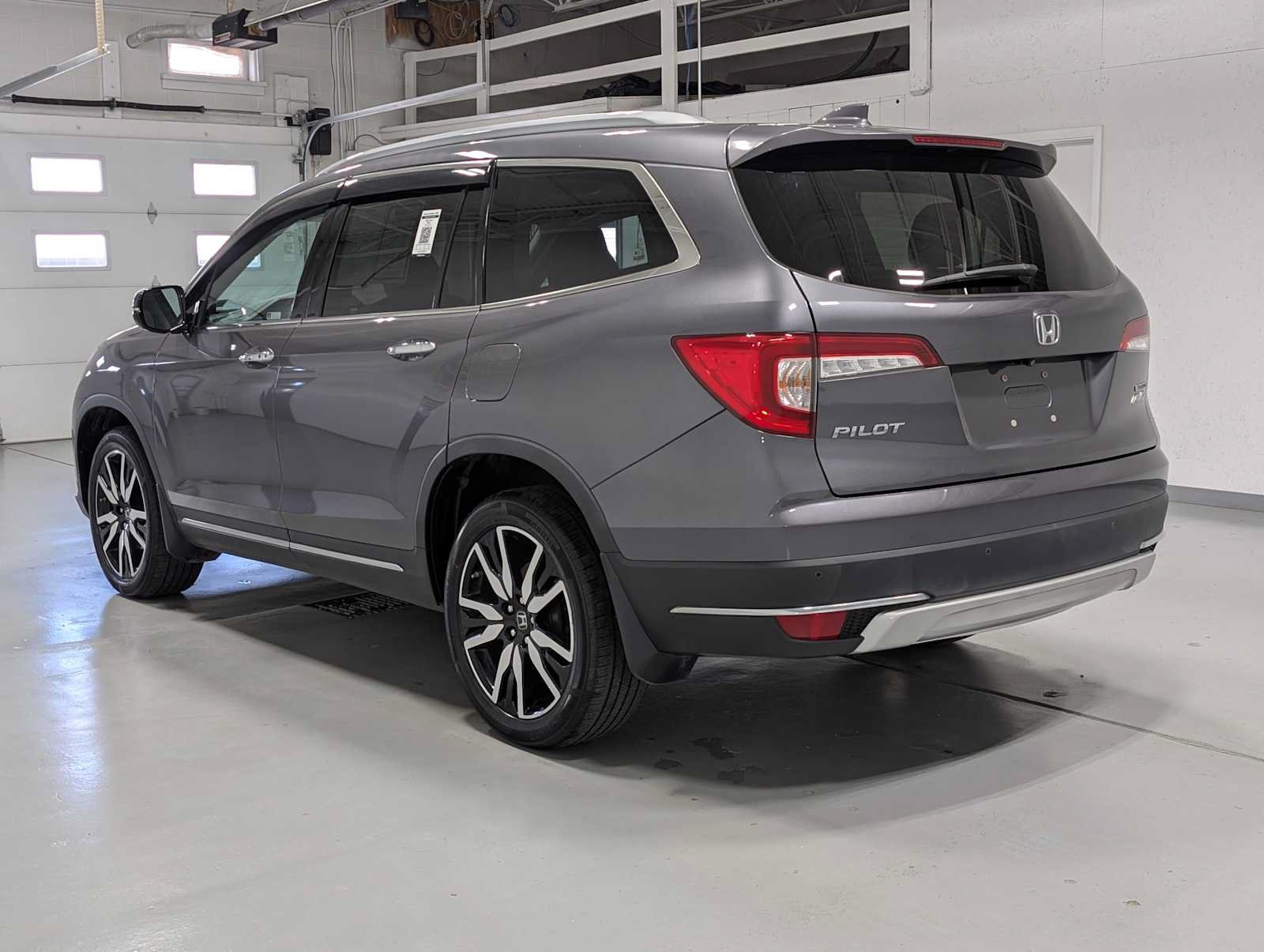 Used 2020 Honda Pilot Touring image 10