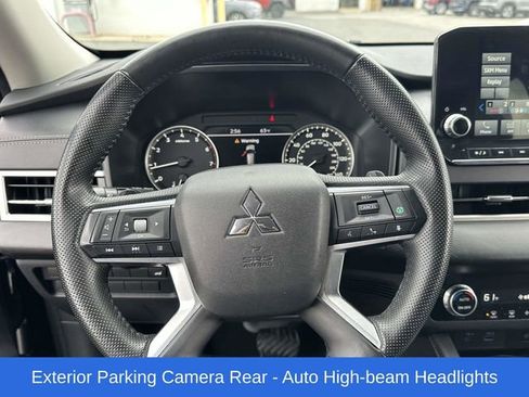 Used 2024 Mitsubishi Outlander SE Black Edition AWD/4WD image 10