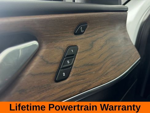 Used 2025 Jeep Grand Cherokee Summit image 11