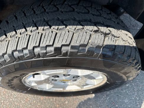 Used 2011 Chevrolet Tahoe LT AWD/4WD image 21