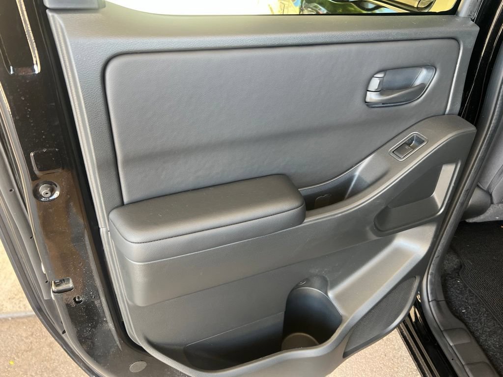 Certified 2026 Nissan Frontier SV w/ SV Convenience Package AWD/4WD image 10