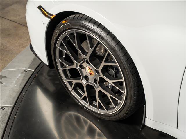 Certified 2025 Porsche 911 Carrera RWD image 15