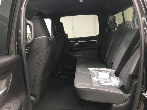 New 2026 RAM 1500 4x4 Crew Cab image 30