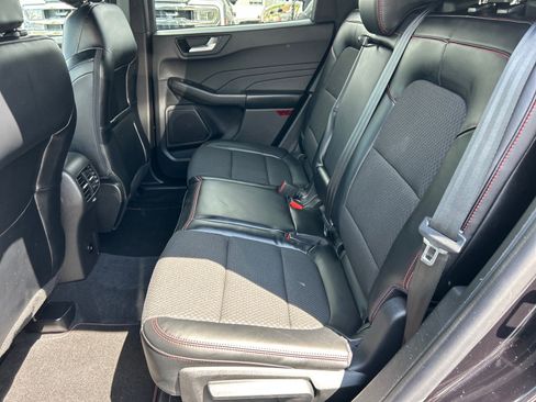 Certified 2023 Ford Escape ST-Line w/ Tech Pack #1 AWD/4WD image 10