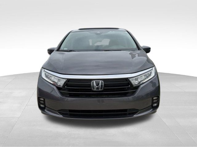 Used 2021 Honda Odyssey Touring image 2