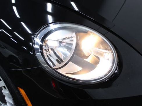 Used 2016 Volkswagen Beetle 1.8T S image 25