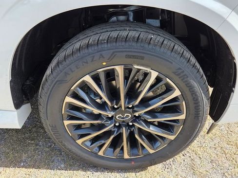 New 2026 INFINITI QX80 Autograph AWD/4WD image 9