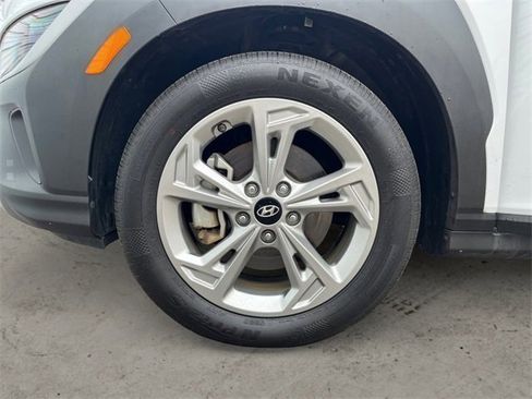 Used 2023 Hyundai Kona SEL w/ Convenience Package image 15