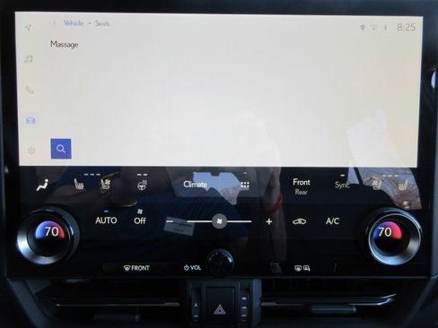 Used 2026 Lexus GX 550 550 Luxury+ w/ Cold Area Package image 47