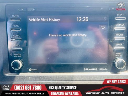 Used 2018 Toyota Sienna LE w/ Carpet Mat Package FWD image 34