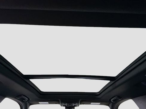 Used 2024 GMC Yukon XL Denali image 22