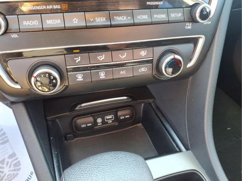 Used 2020 Kia Optima LX FWD image 19