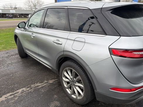 Used 2022 Lincoln Corsair AWD w/ Premium Package image 6