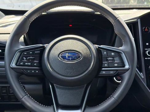 Used 2025 Subaru Forester Limited AWD/4WD image 12