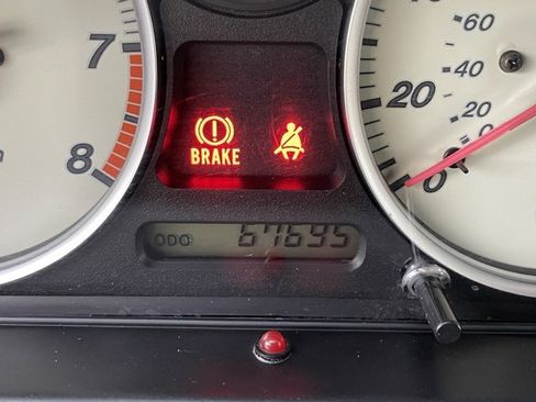 Used 2003 MAZDA MX-5 Miata image 15