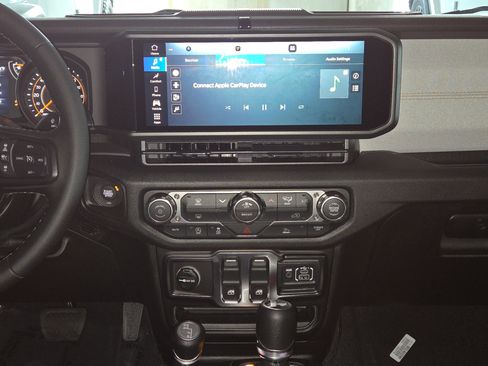 New 2026 Jeep Wrangler Sport AWD/4WD image 20