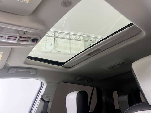 Used 2013 GMC Terrain SLT w/ Safety Package image 16