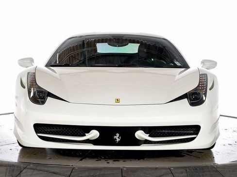 Used 2014 Ferrari 458 Italia image 15