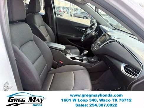 Used 2024 Chevrolet Malibu LT FWD image 30